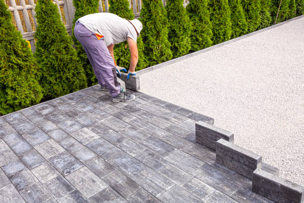 Best Driveway Paving Contractor  in Lincolndale, NY
