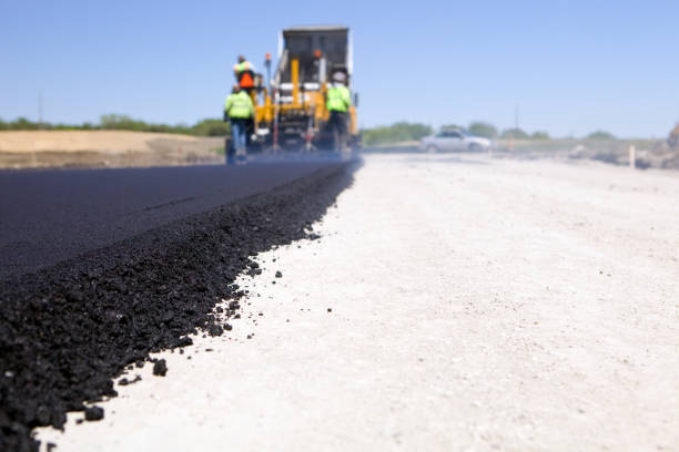 Best Local Driveway Pavers  in Lincolndale, NY